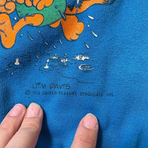 Vintage 1980s Garfield Blue Pullover Crewneck Sweat Shirt 8-10 Years - Picture 5 of 8